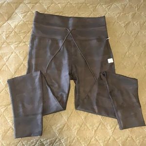 Vuori Black Camo Daily Jogger